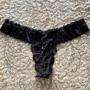 New NWOT Adore Me black lace thong panties Sz XL